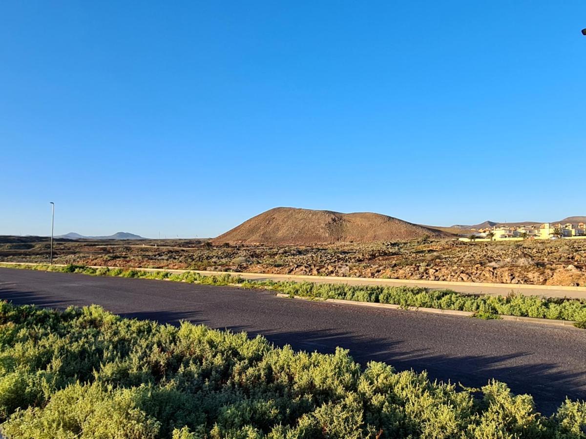 Appartement Casa Zalla 110m2, 200m2 Garden, Pool, 1gb Wi-fi, Private Parking Corralejo